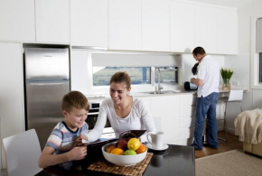 Savannah Cabins, Taronga Western Plains Zoo